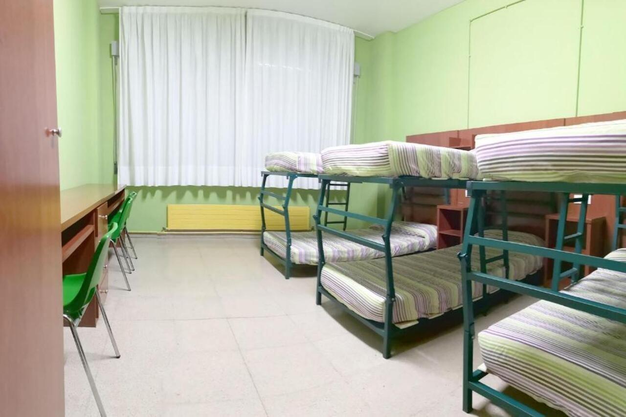 Residencia Albergue Jaca Eksteriør bilde